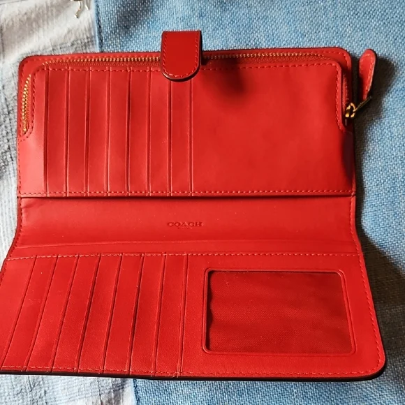 Coach Red Wallet - Picture 2 of 2